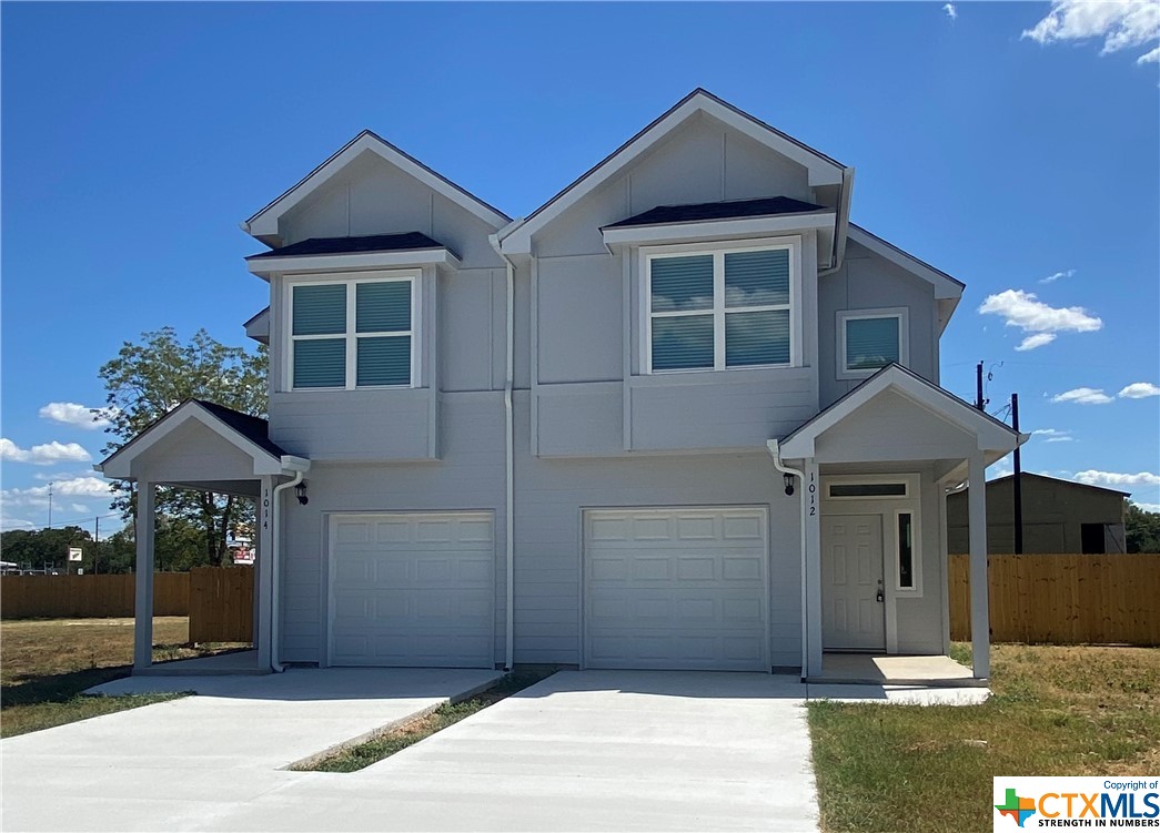 1006 E Fannin Street Property Photo 1