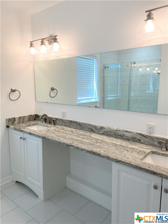 1006 E Fannin Street Property Photo 5