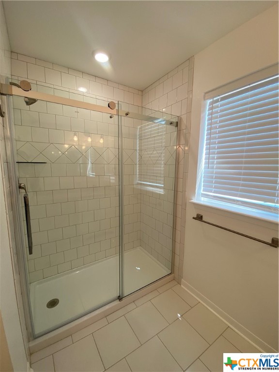 1006 E Fannin Street Property Photo 6