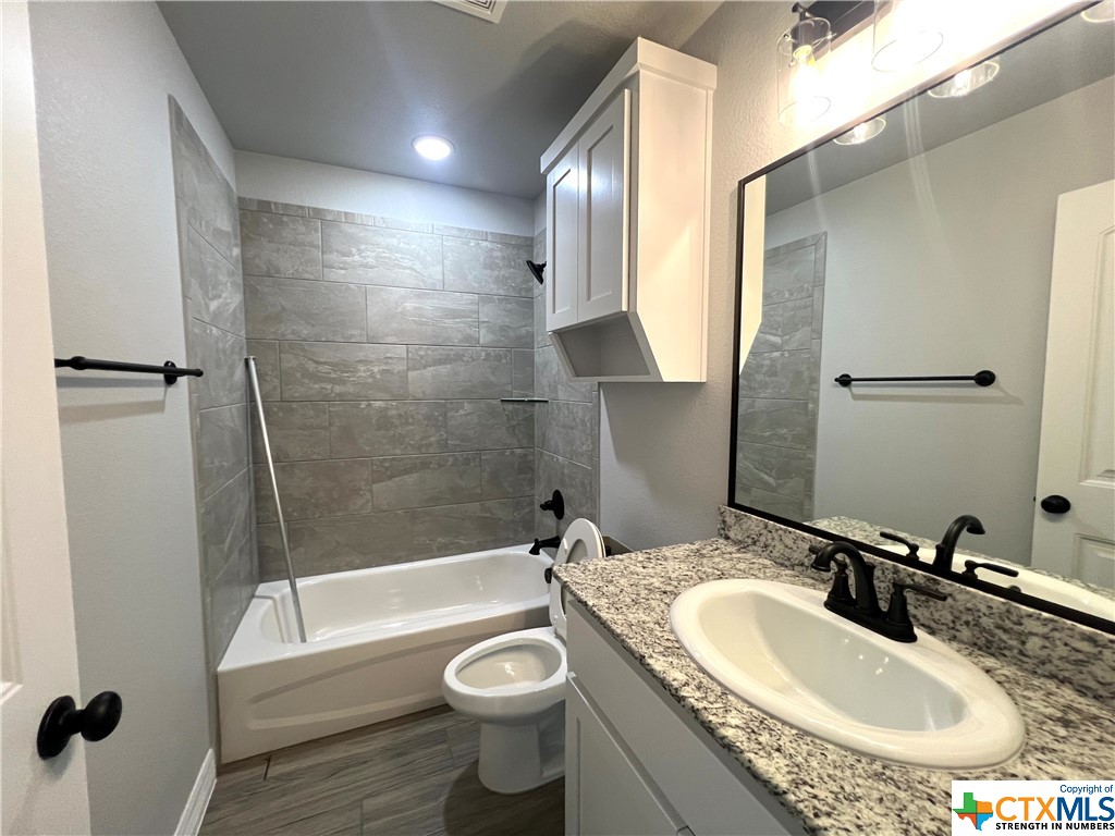 3827 Leming Court Property Photo 11