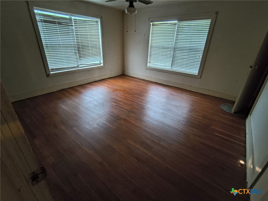 725 Post Oak Road Property Photo 17