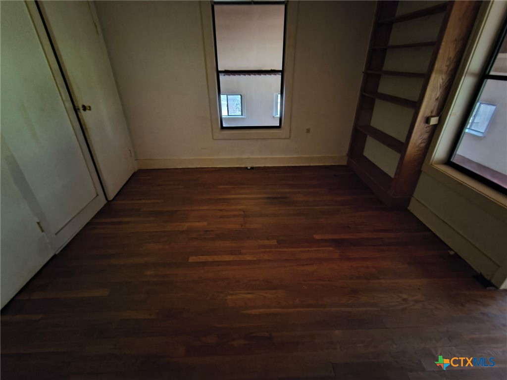 725 Post Oak Road Property Photo 19