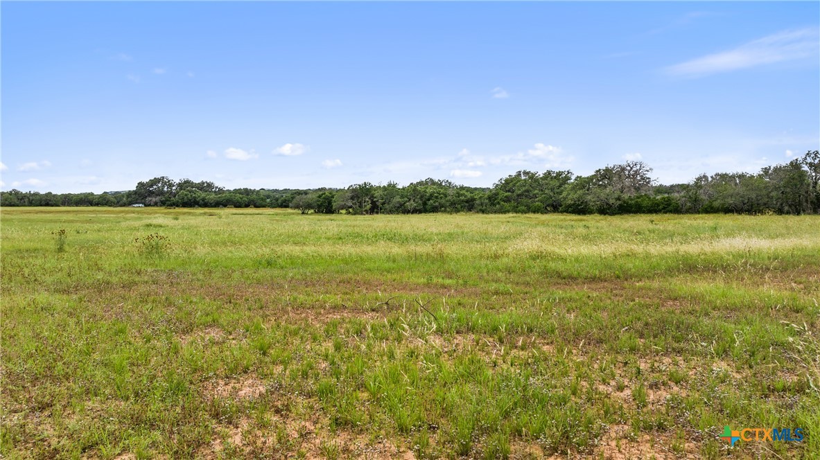 1422-1 Rm 2766 Property Photo 8