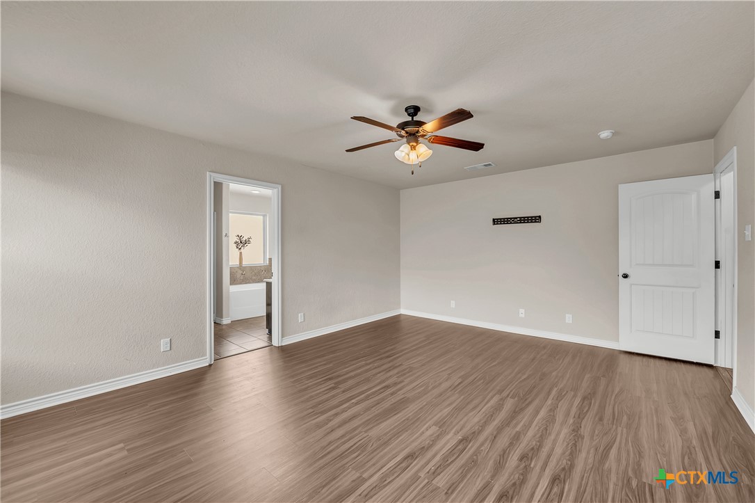 6101 New Castle Drive Drive Property Photo 15