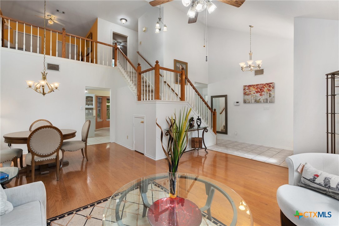 1301 Rockridge Street Property Photo 8