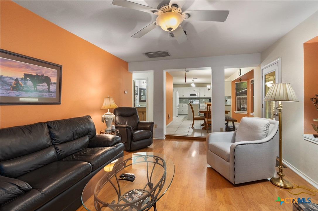 1301 Rockridge Street Property Photo 12