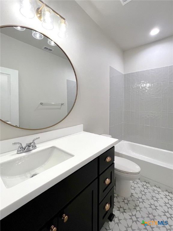 301 Cobblestone Court Property Photo 26