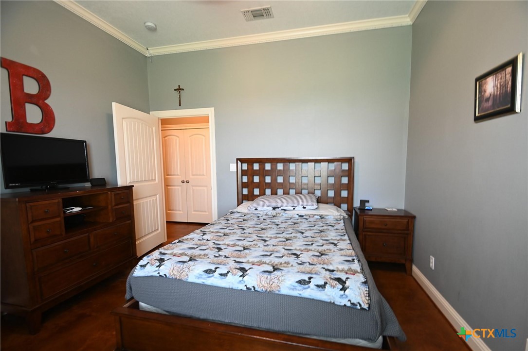 4750 Vivial Road Property Photo 8