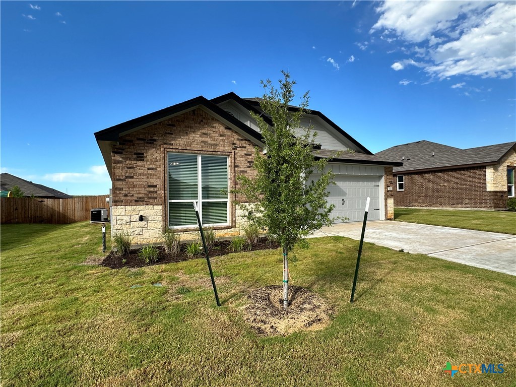 3102 Gryffindor Lane Property Photo 2