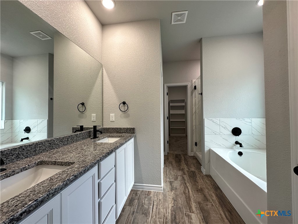 3102 Gryffindor Lane Property Photo 14