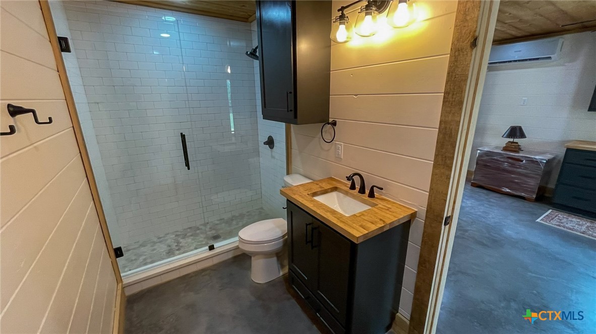 5614 Harwood Road Property Photo 32