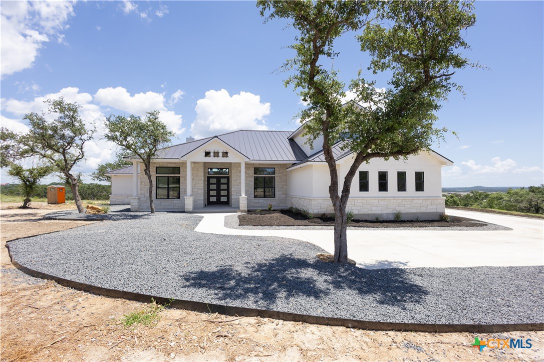1193 Country Pike Property Photo