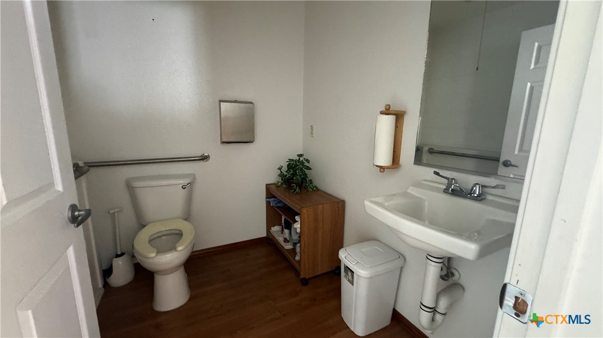 108 Wolfe Road Property Photo 34
