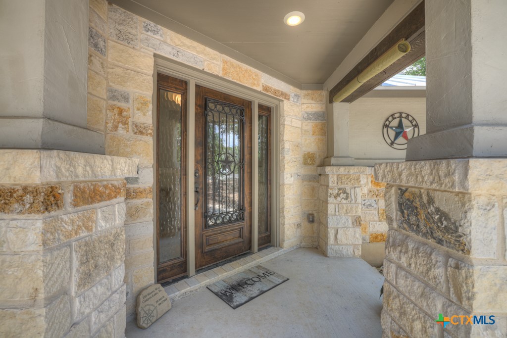 120 Sierra Way Property Photo 5