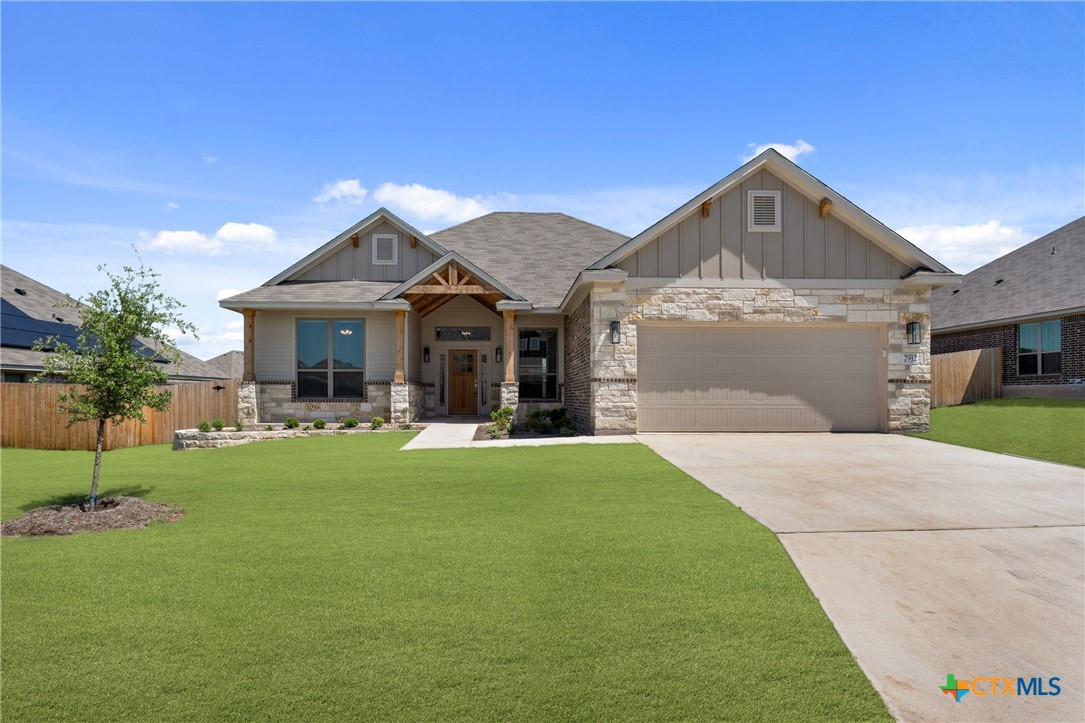 7912 Emery Oaks Drive Property Photo 1