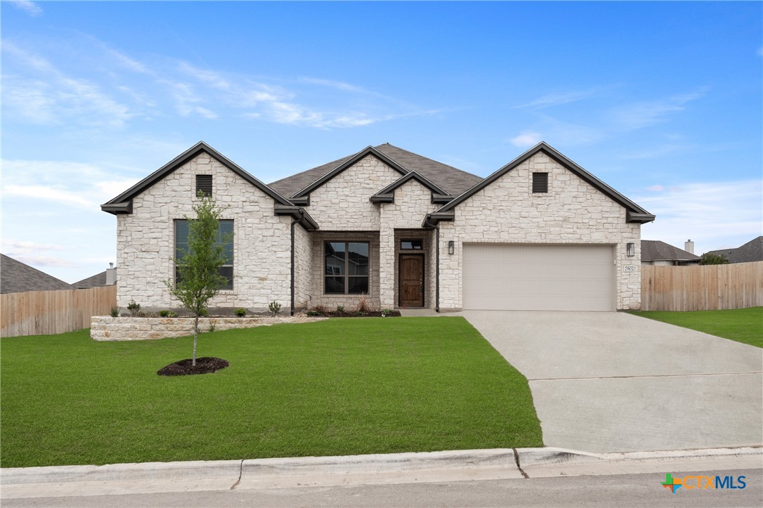 7902 Emery Oaks Drive Property Photo 1