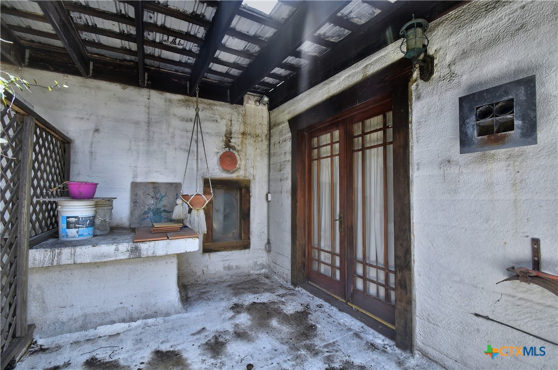 403 Dawson Street Property Photo 7