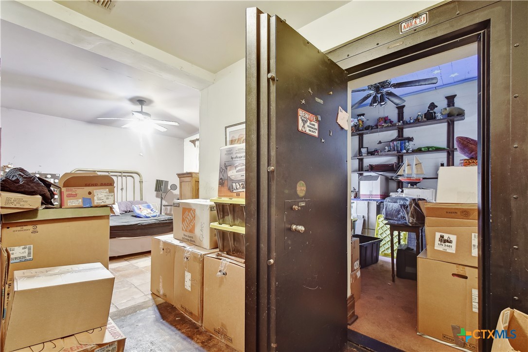 403 Dawson Street Property Photo 11
