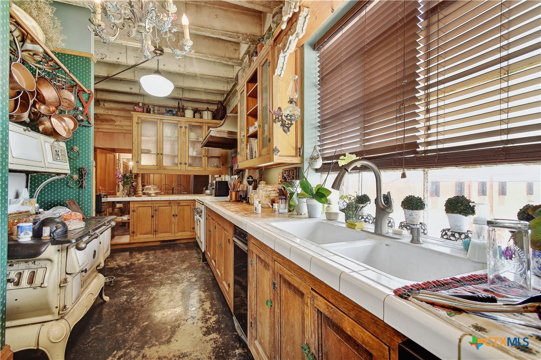 403 Dawson Street Property Photo 16