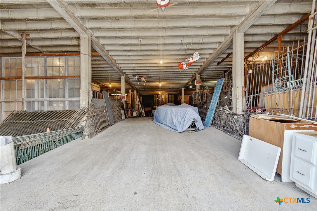 403 Dawson Street Property Photo 22