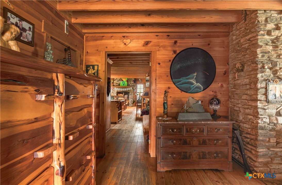 1218 Oakwood Loop Property Photo 10