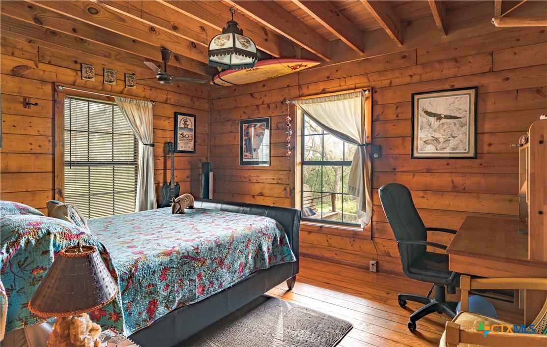 1218 Oakwood Loop Property Photo 13