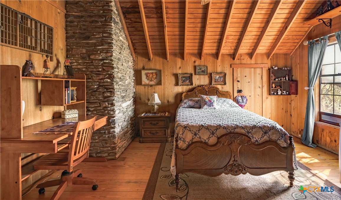 1218 Oakwood Loop Property Photo 16