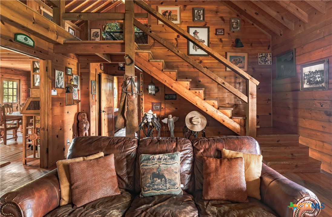 1218 Oakwood Loop Property Photo 18