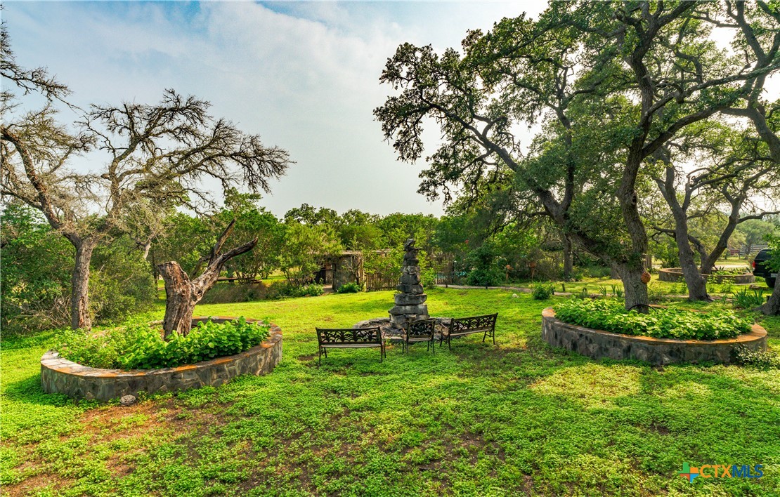 1218 Oakwood Loop Property Photo 19