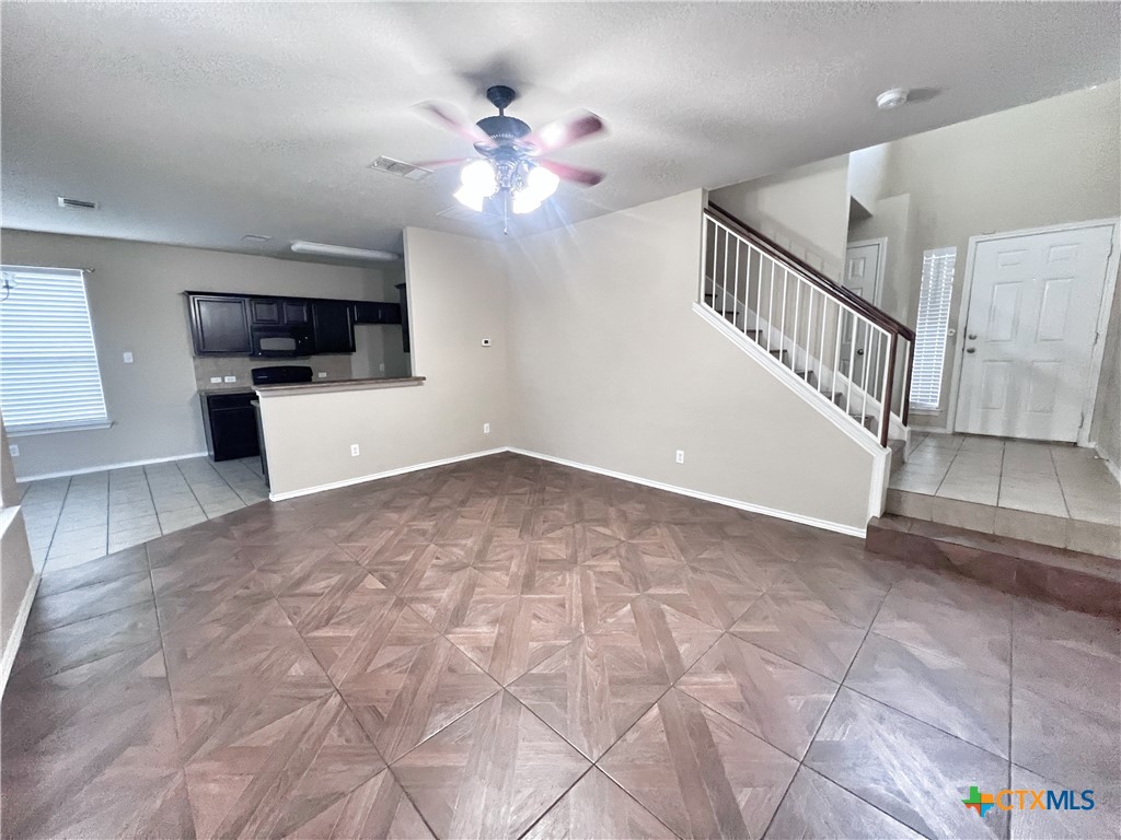 525 Tom Kemp Drive Property Photo 6