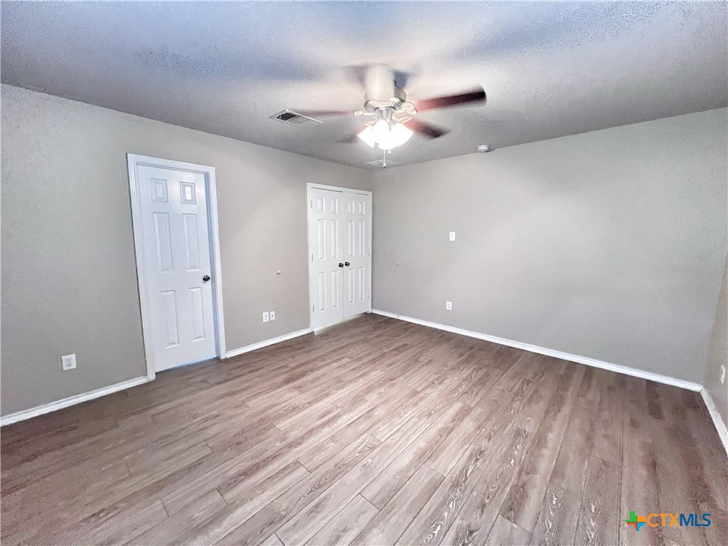 525 Tom Kemp Drive Property Photo 16