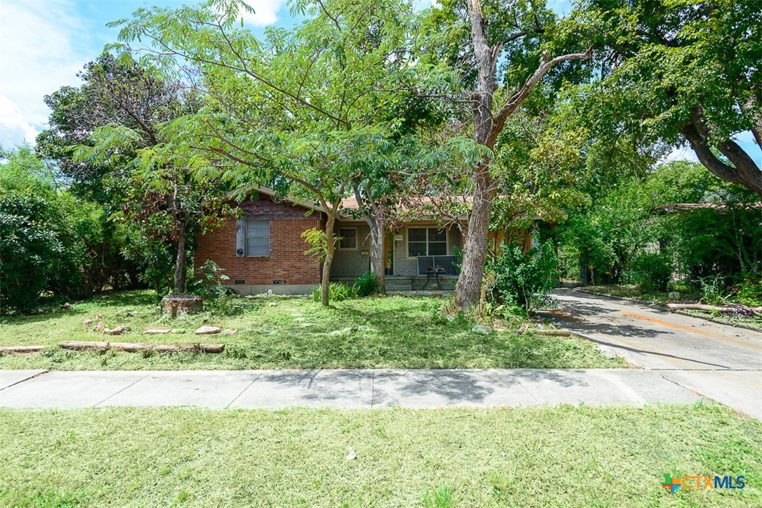 1402 Stephen Street Property Photo 1