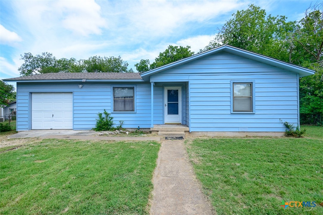 904 Morris Drive Property Photo 1