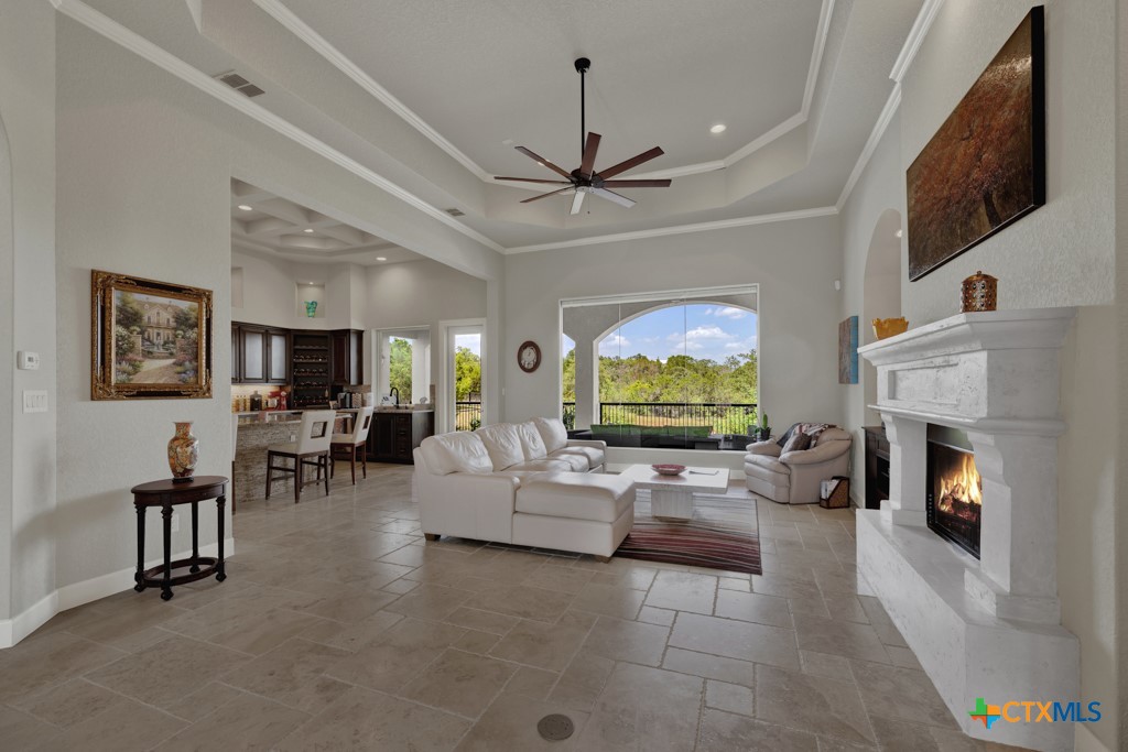 1613 Angolo Property Photo 1