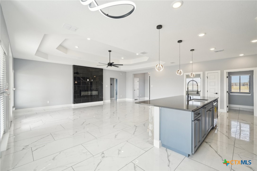 792 Lake Valley Drive Property Photo 15