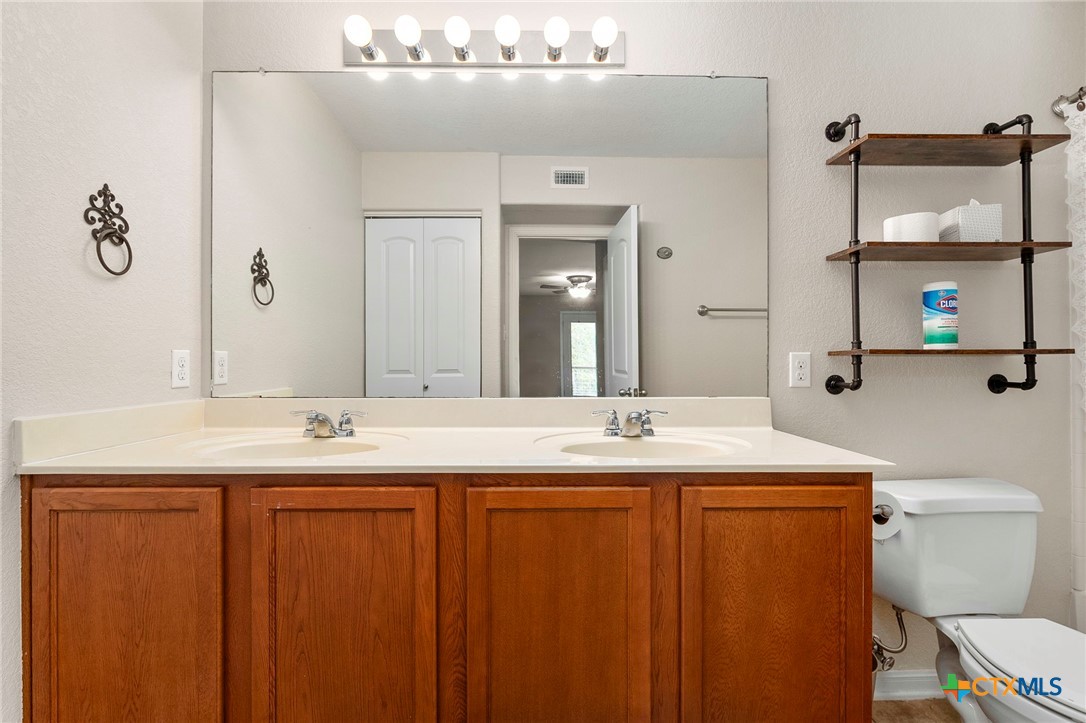 109 Park Lane Property Photo 28