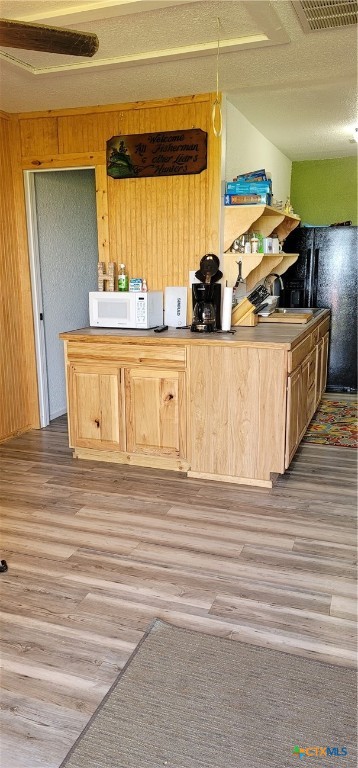 1012 W Denver Avenue Property Photo 3