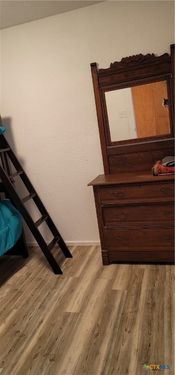 1012 W Denver Avenue Property Photo 9