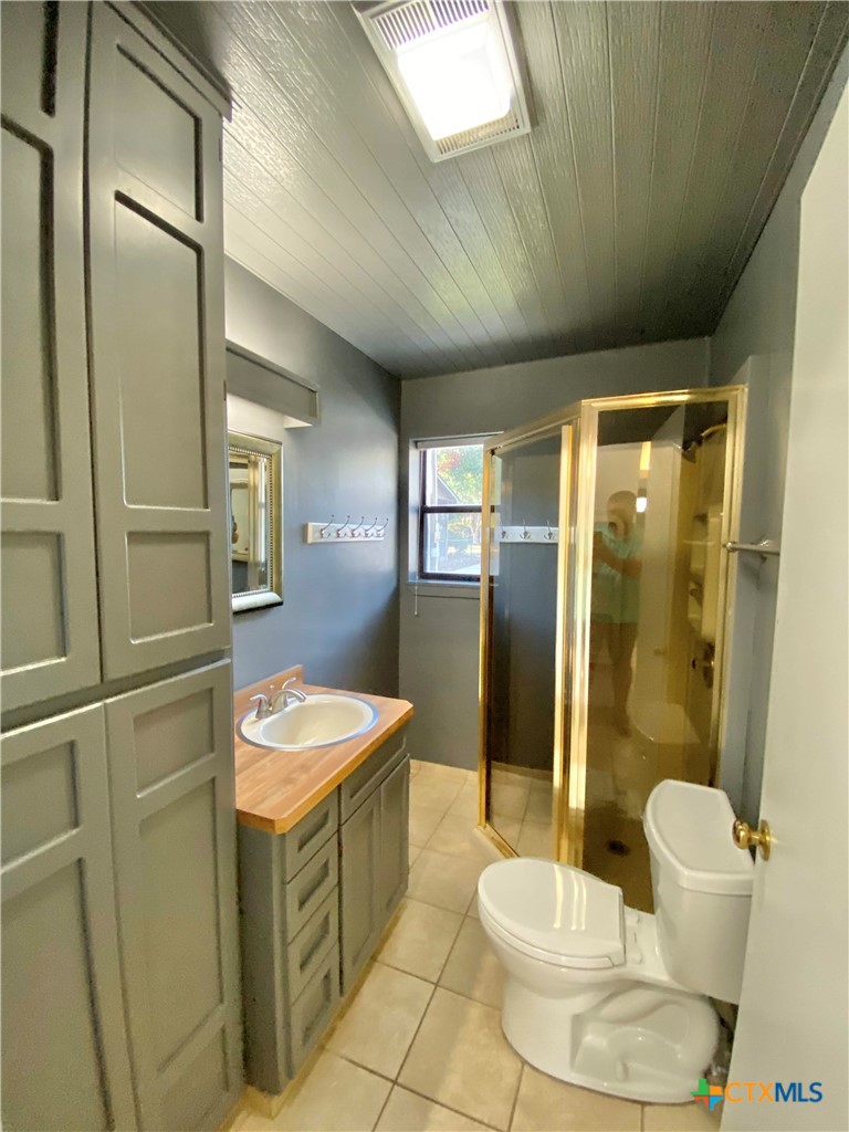 906 Lakeview Trail Property Photo 10