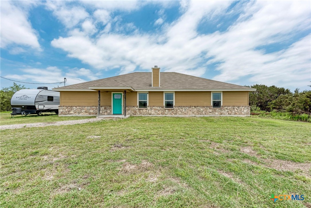 23748 N Us Highway 281 Property Photo