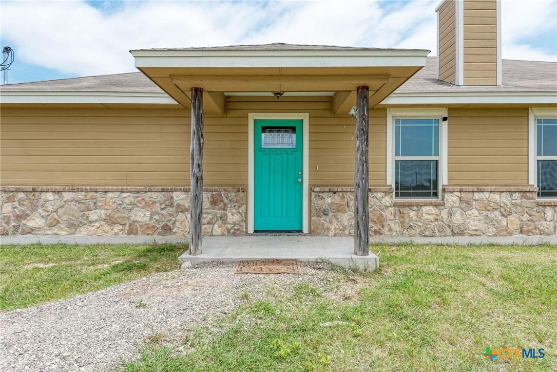 23748 N Us Highway 281 Property Photo 3