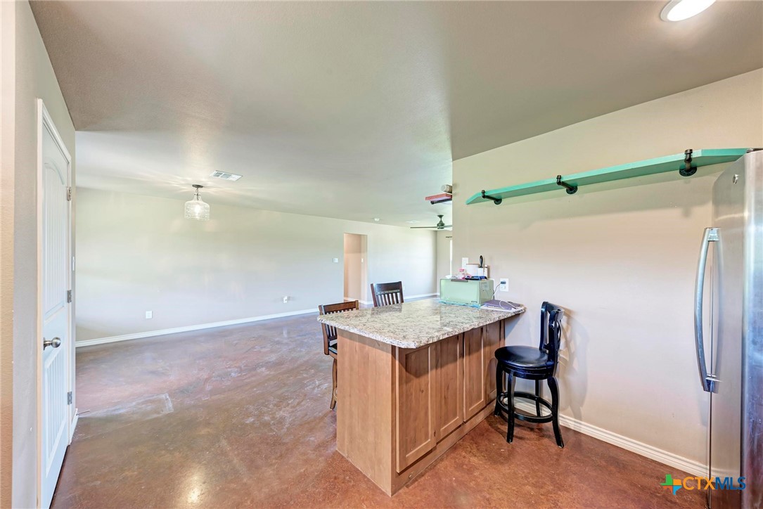 23748 N Us Highway 281 Property Photo 11