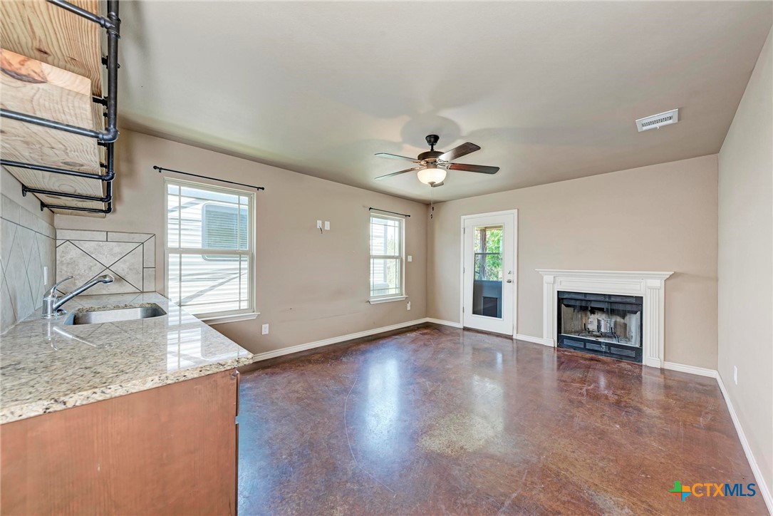 23748 N Us Highway 281 Property Photo 19