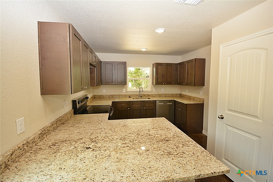 641 Turkey Canyon Drive Property Photo 3