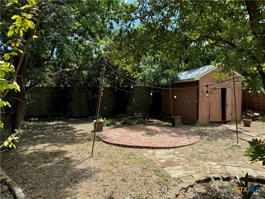 175 S West End Avenue Property Photo 6