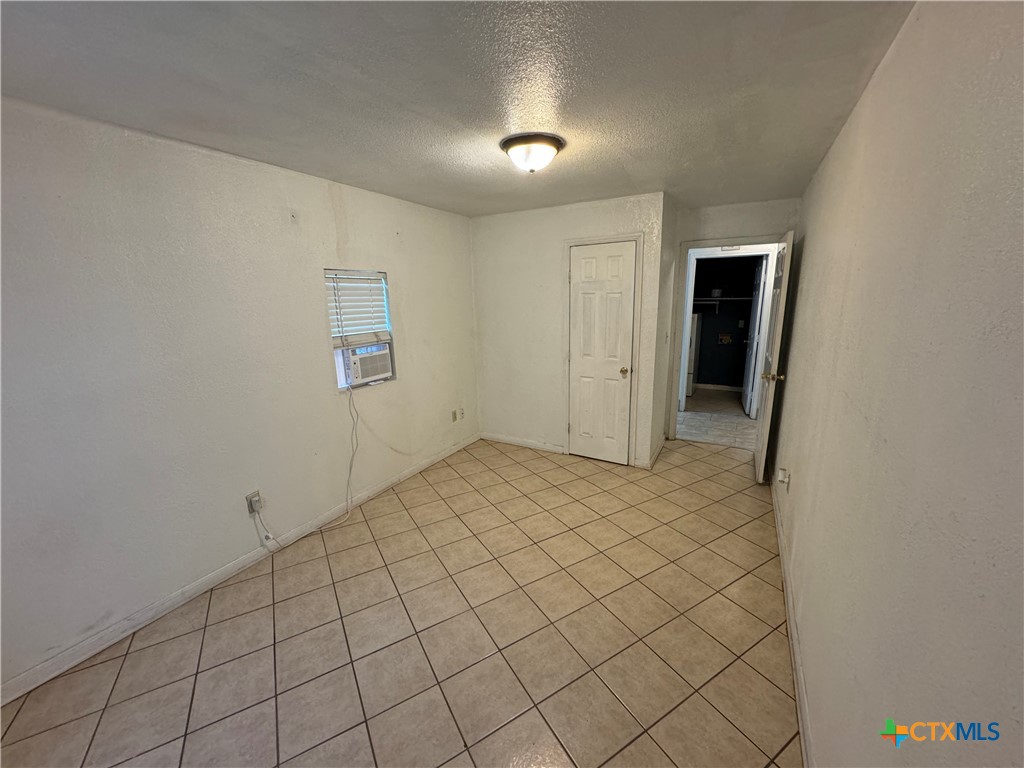 175 S West End Avenue Property Photo 18