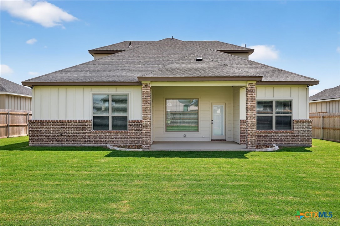 218 Sand Lilly Drive Property Photo 16