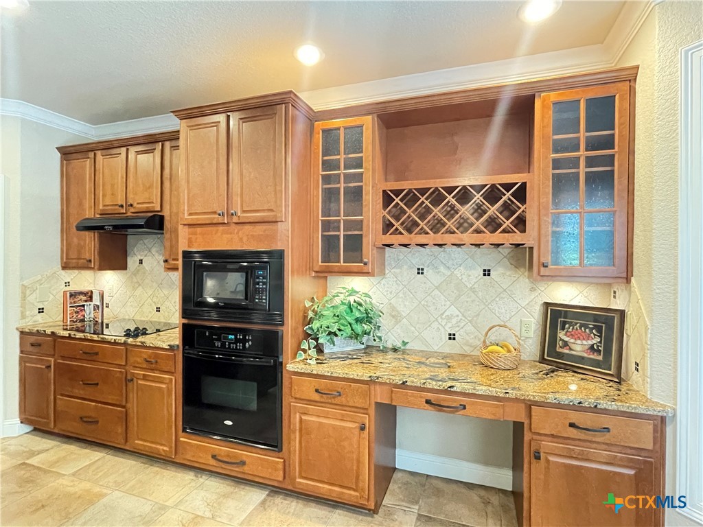 3104 Sabine Cove Property Photo 10