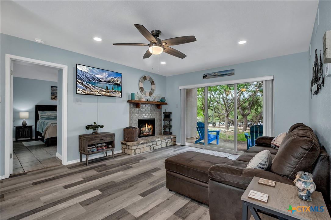 1185 Parkview Drive D24 Property Photo 6