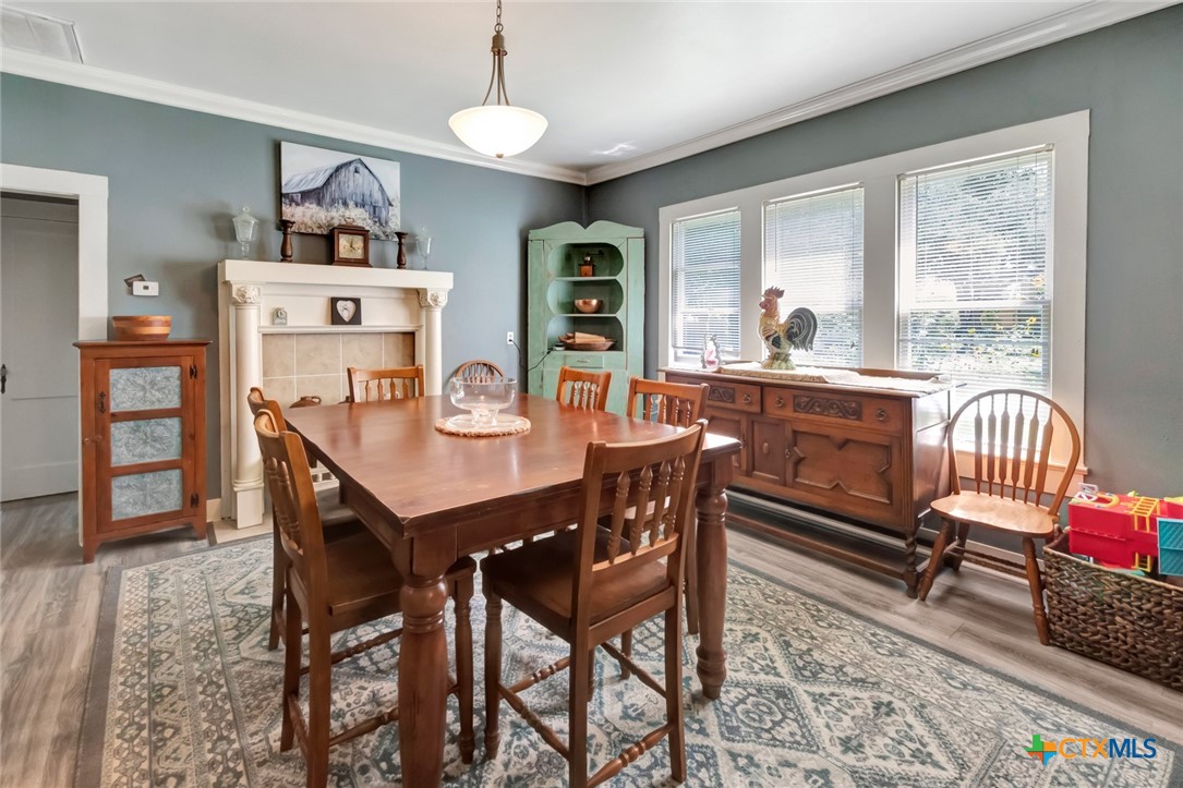 304 W Putnam Property Photo 5